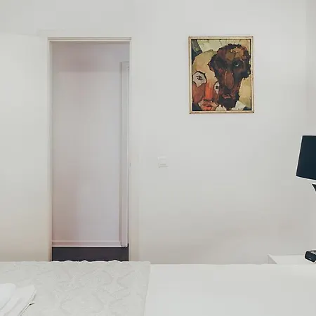 Apartment Master Deco Gem In City Center Lisbon